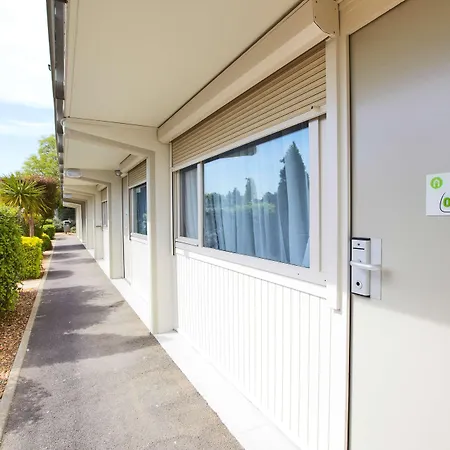 Campanile A9/a75 Hotel 3*