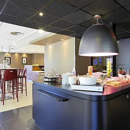 Hotel Campanile A9/a75 3*